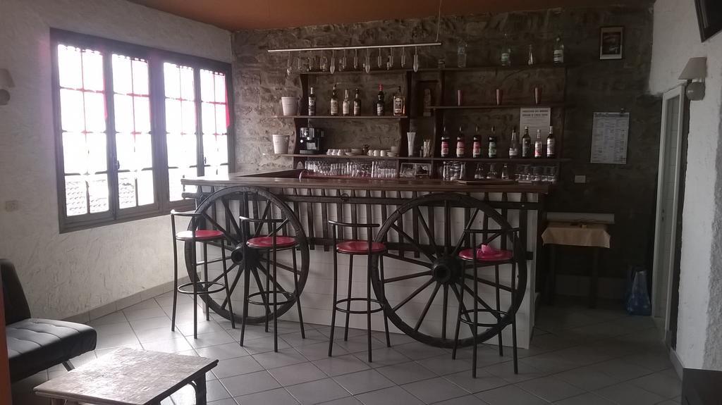 La Chatellenie Volvic Bagian luar foto