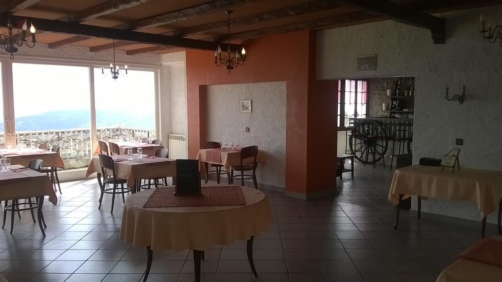 La Chatellenie Volvic Bagian luar foto